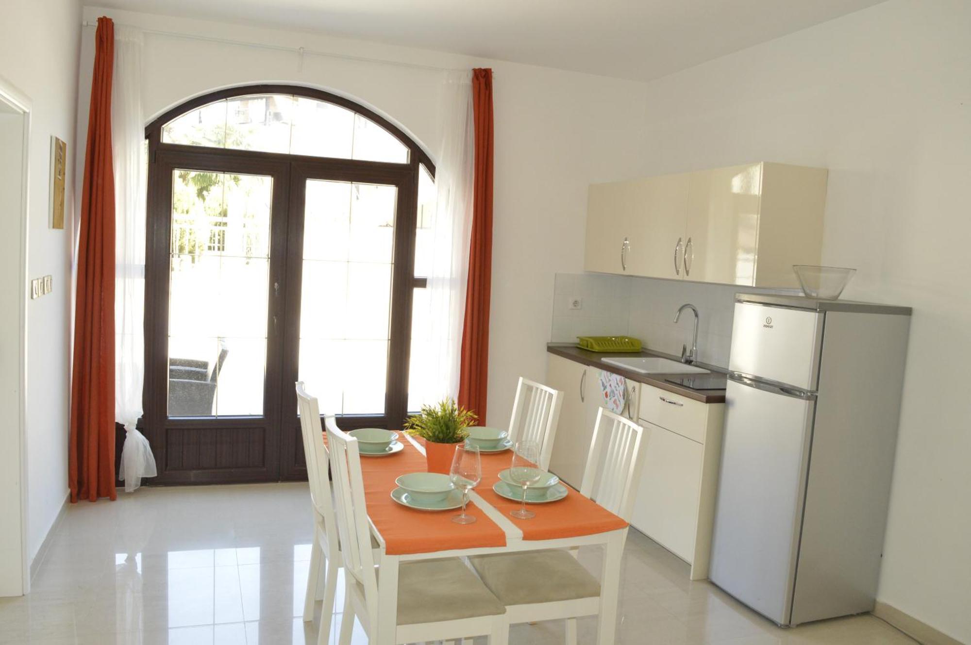 Apartments Villa Alba โปเรช ภายนอก รูปภาพ
