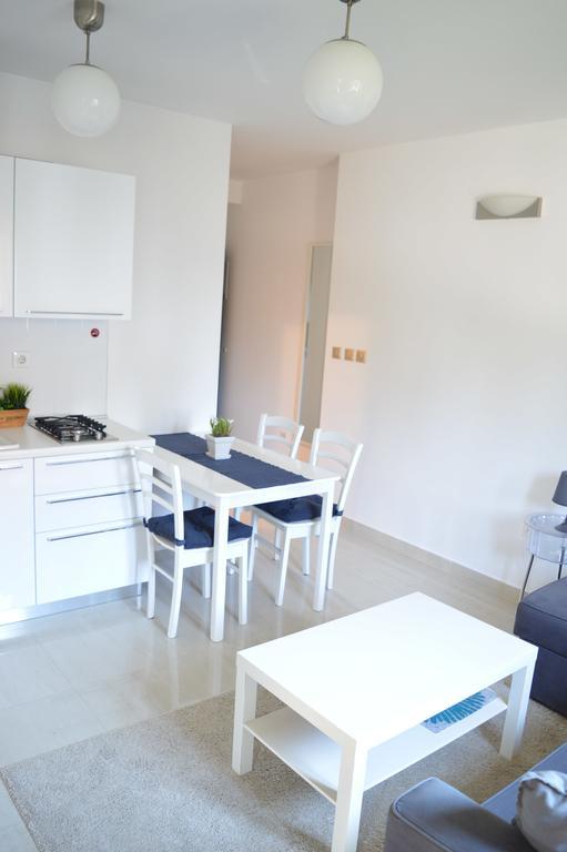 Apartments Villa Alba โปเรช ภายนอก รูปภาพ