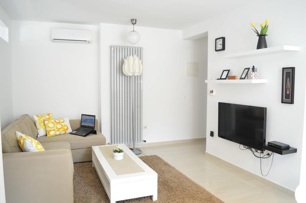 Apartments Villa Alba โปเรช ภายนอก รูปภาพ