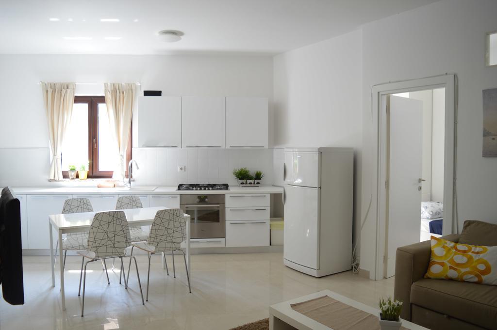 Apartments Villa Alba โปเรช ภายนอก รูปภาพ